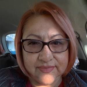 Meet your Posher, Raquel